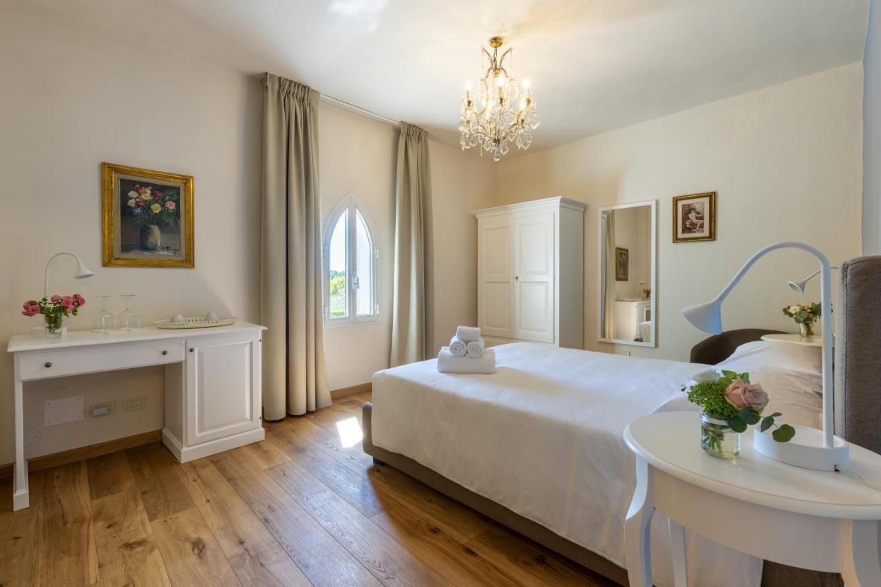 칼치 Ninfeo Dell' Arancera B&B 외부 사진
